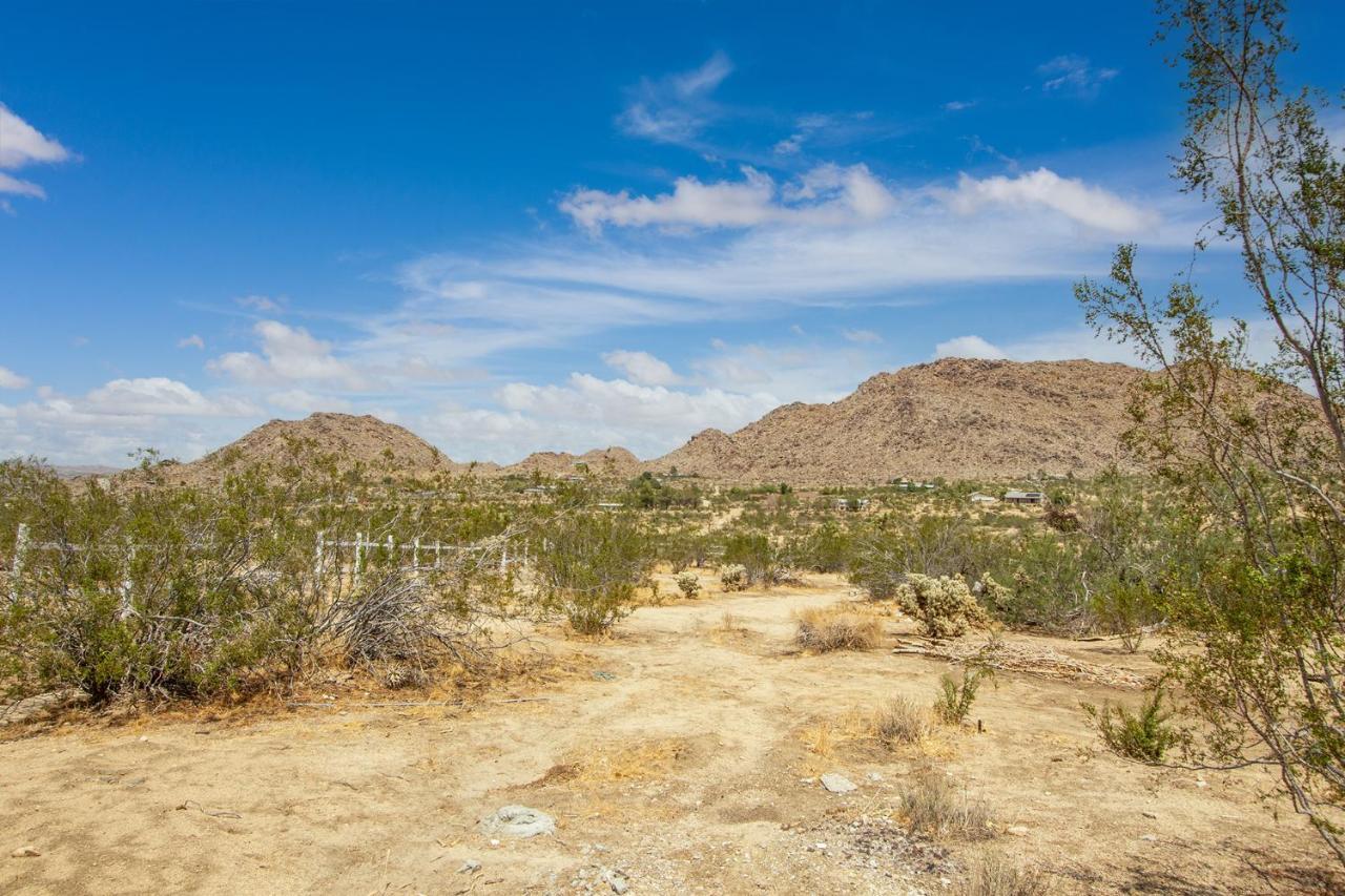 @ Marbella Lane - The Wine Mine Desert Escape Джошуа-Три Экстерьер фото